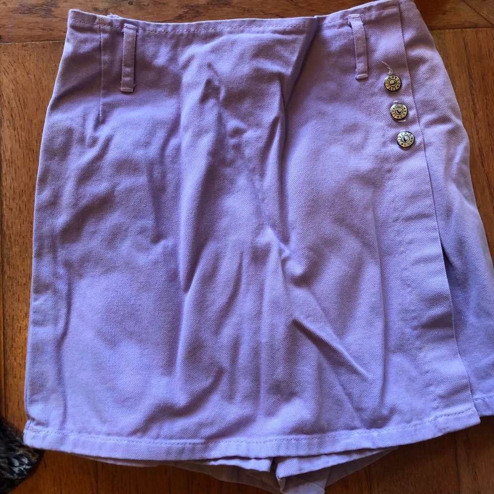 Vintage 90’s skort and 2 shorts. Size med, 7, and 9.